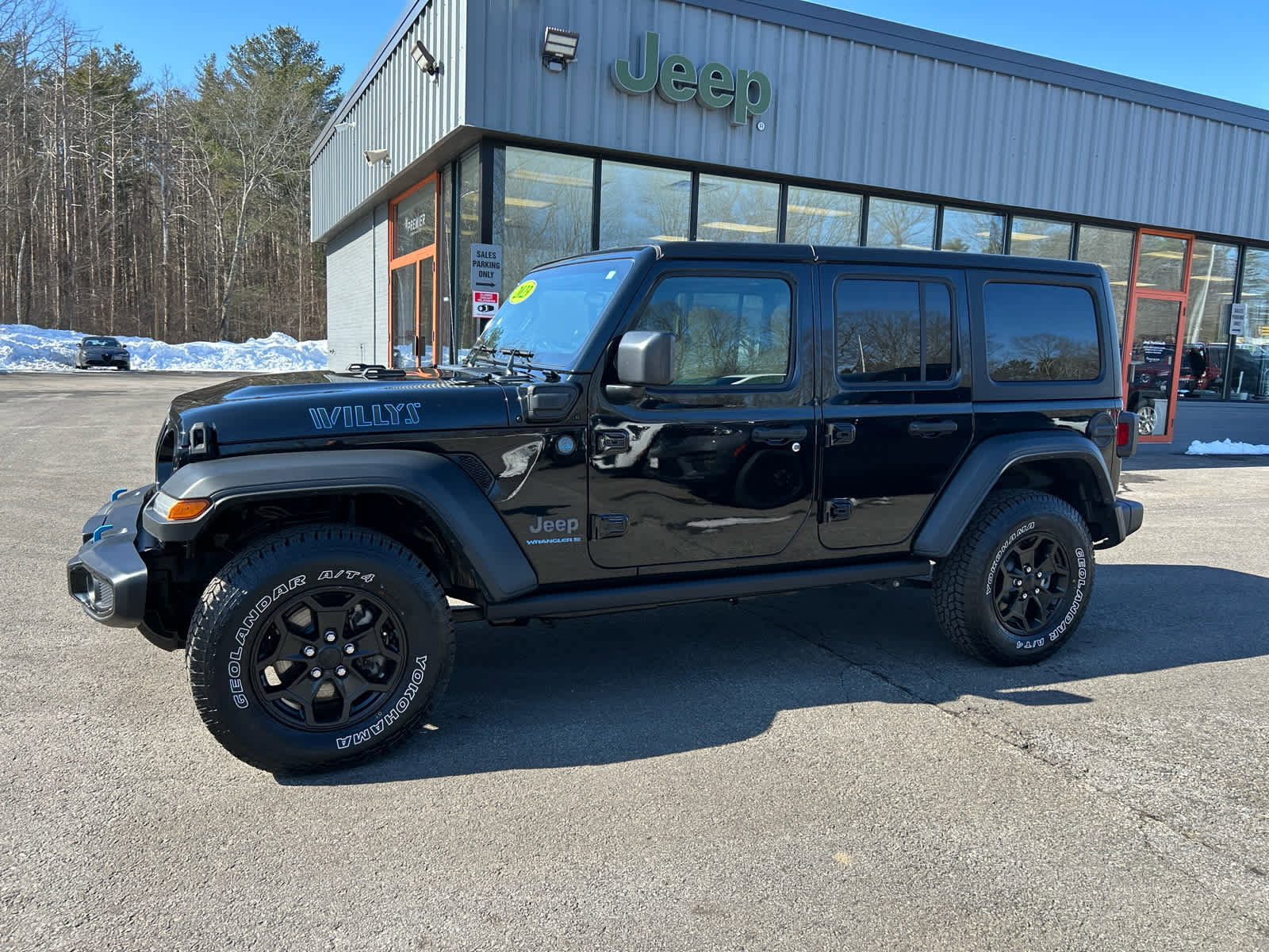 Used 2023 Jeep Wrangler Unlimited w/ Cold Weather Group image 11
