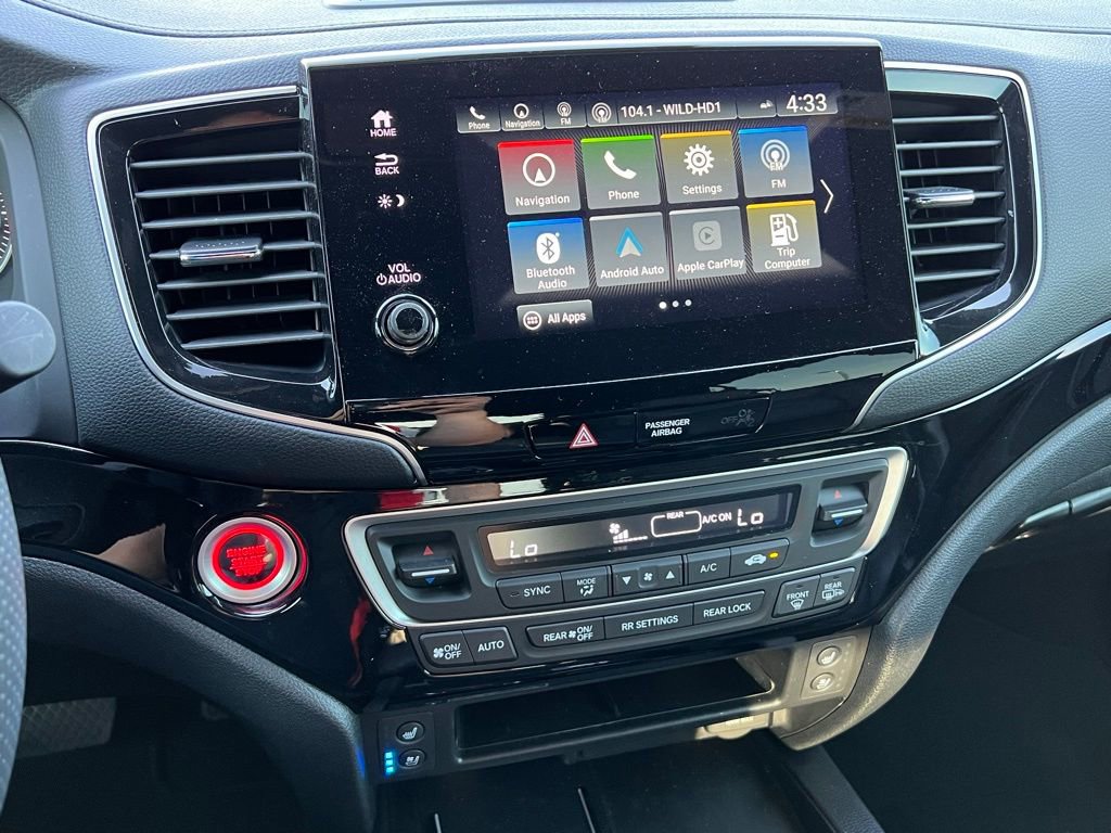 Used 2025 Honda Passport Black Edition image 11
