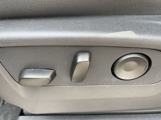 New 2026 GMC Yukon Elevation w/ LPO, Floor Liner Package AWD/4WD image 12