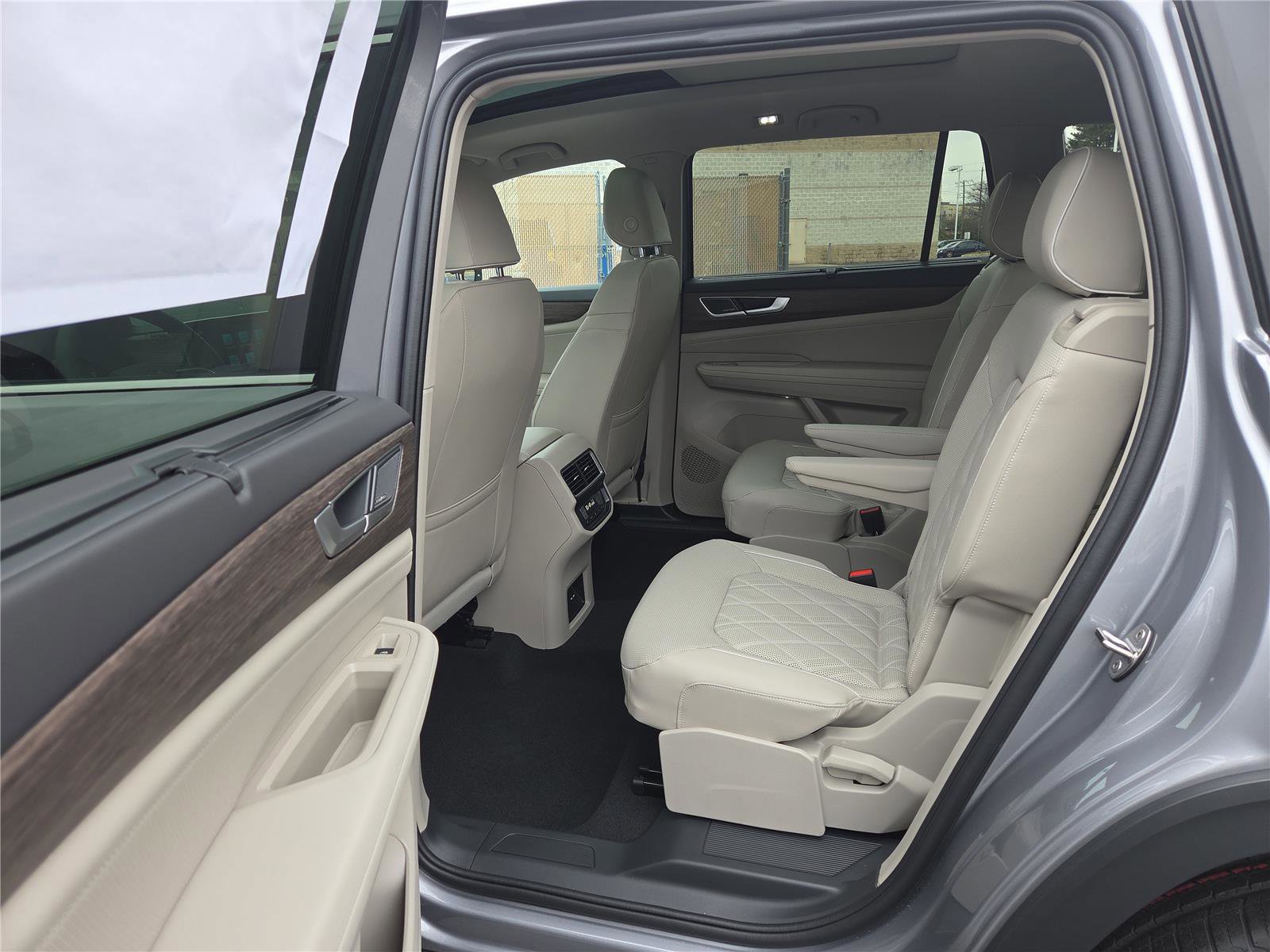 New 2026 Volkswagen Atlas SEL Premium R-Line image 25