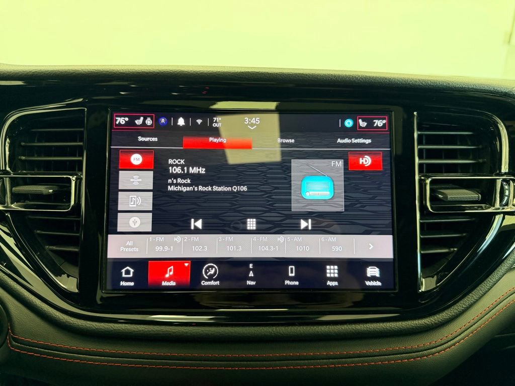 Used 2024 Dodge Durango GT AWD/4WD image 16