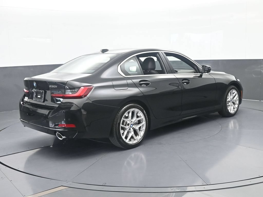 Used 2026 BMW 330i Sedan w/ Convenience Package RWD image 6