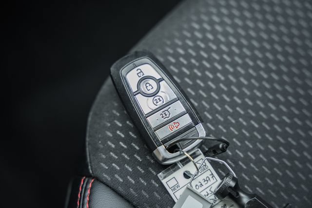 Used 2025 Ford Escape ST-Line Select AWD/4WD image 51