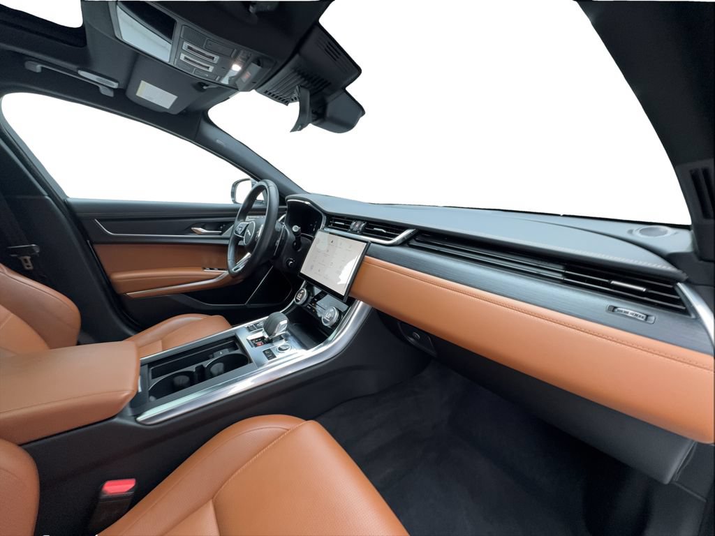 Used 2024 Jaguar XF R-Dynamic SE RWD image 30