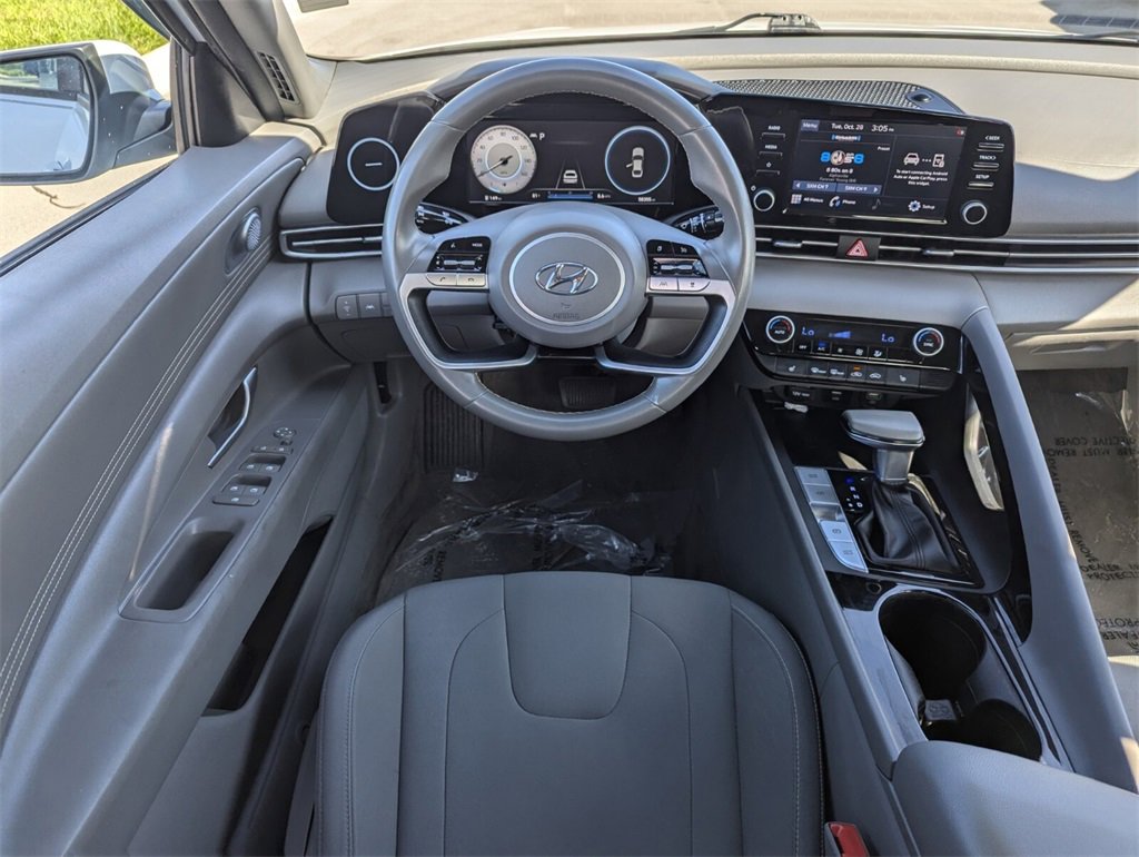 Used 2021 Hyundai Elantra SEL w/ Convenience Package image 19