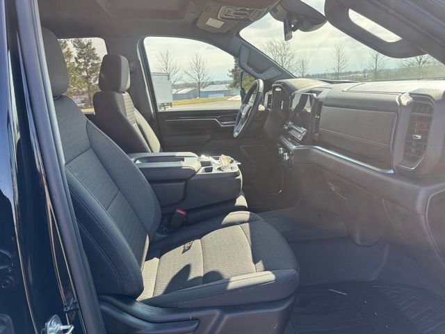 Used 2025 GMC Sierra 2500 SLE w/ SLE Value Package; image 17