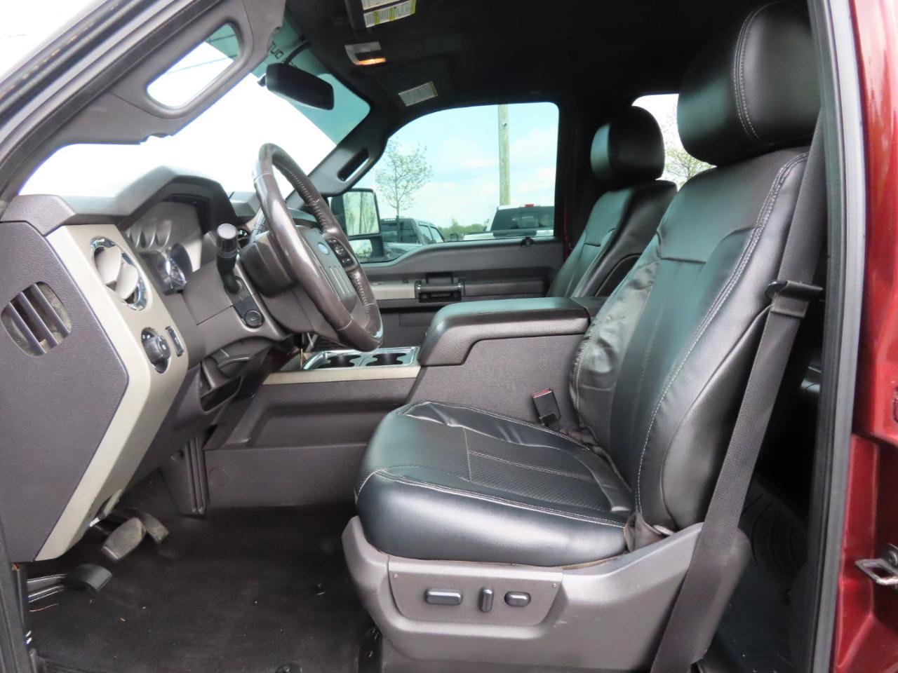 Used 2016 Ford F250 Lariat w/ Lariat Interior Package AWD/4WD image 31