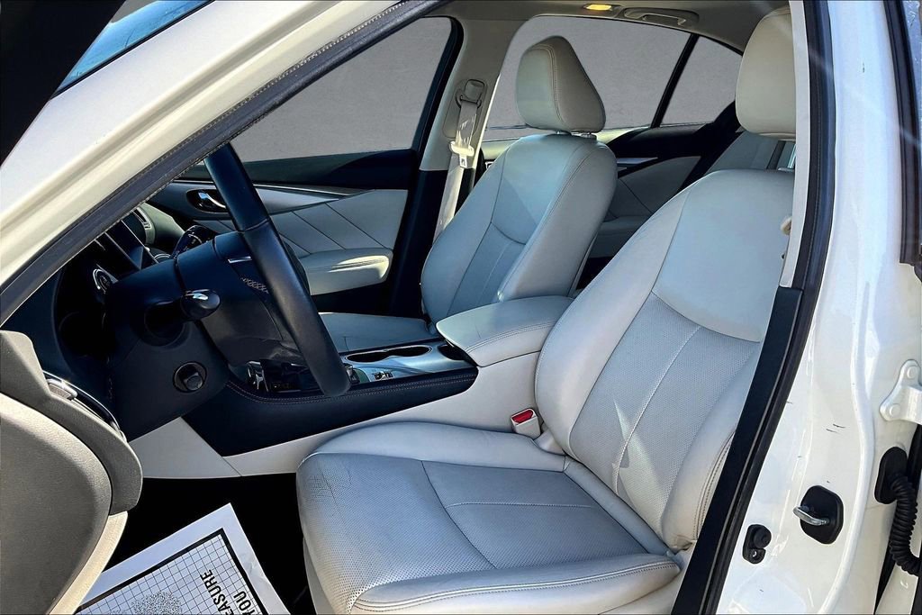 Used 2022 INFINITI Q50 Luxe w/ Cargo Package image 23
