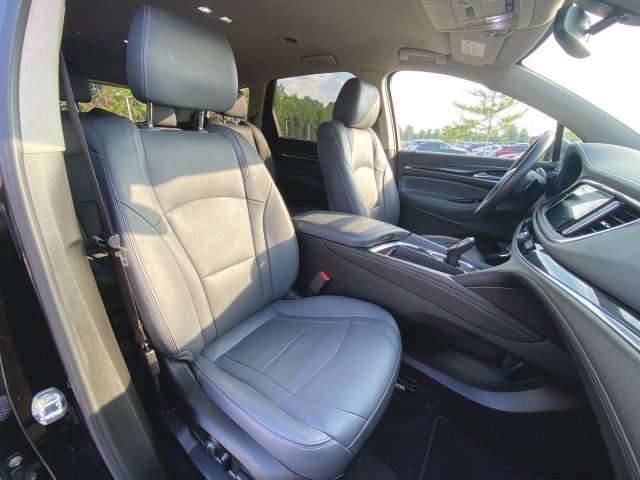 Used 2021 Buick Enclave Essence w/ Sport Touring Edition FWD image 27
