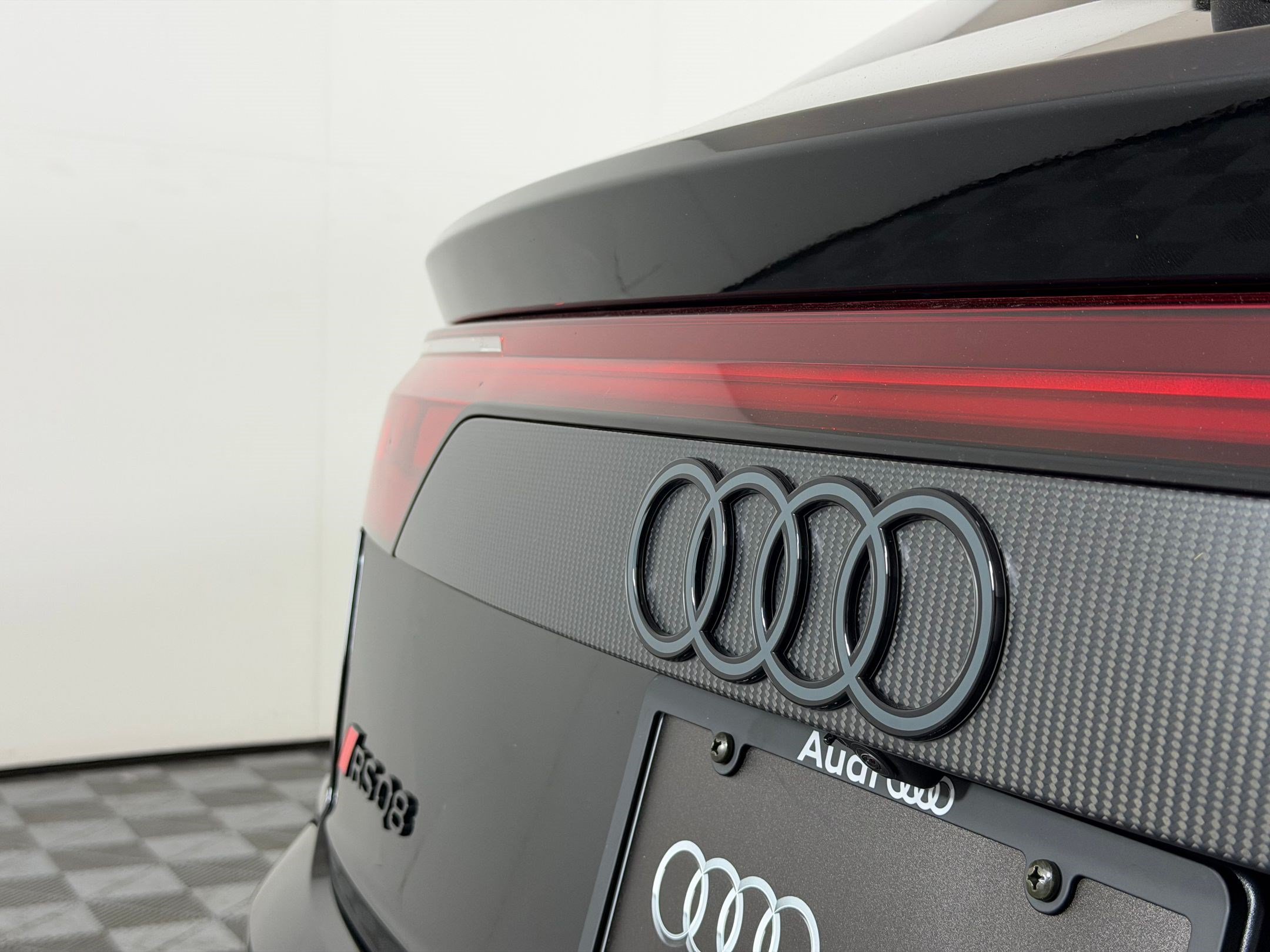New 2027 Audi RS Q8 performance AWD/4WD image 32