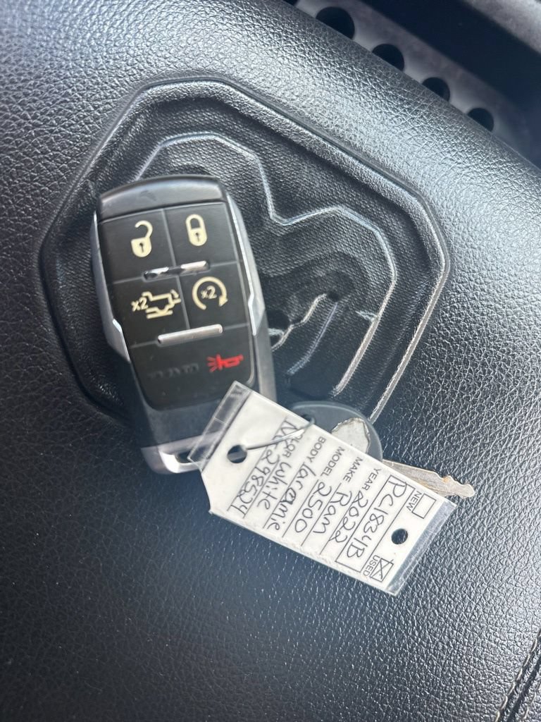 Used 2022 RAM 2500 Laramie AWD/4WD image 40