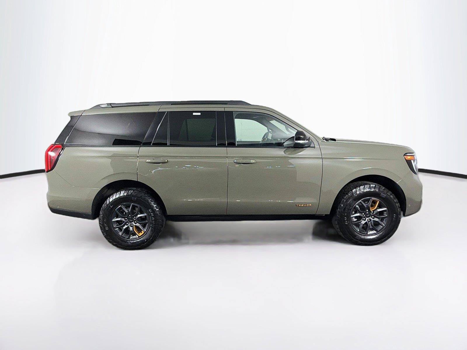 Used 2025 Ford Expedition Tremor AWD/4WD image 12
