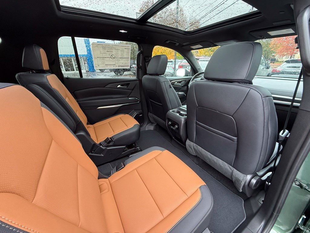 New 2027 Chevrolet Traverse Z71 w/ Enhanced Driving Package AWD/4WD image 40