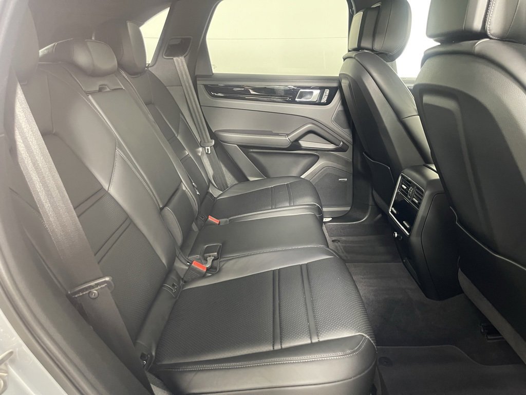 Certified 2023 Porsche Cayenne S image 24