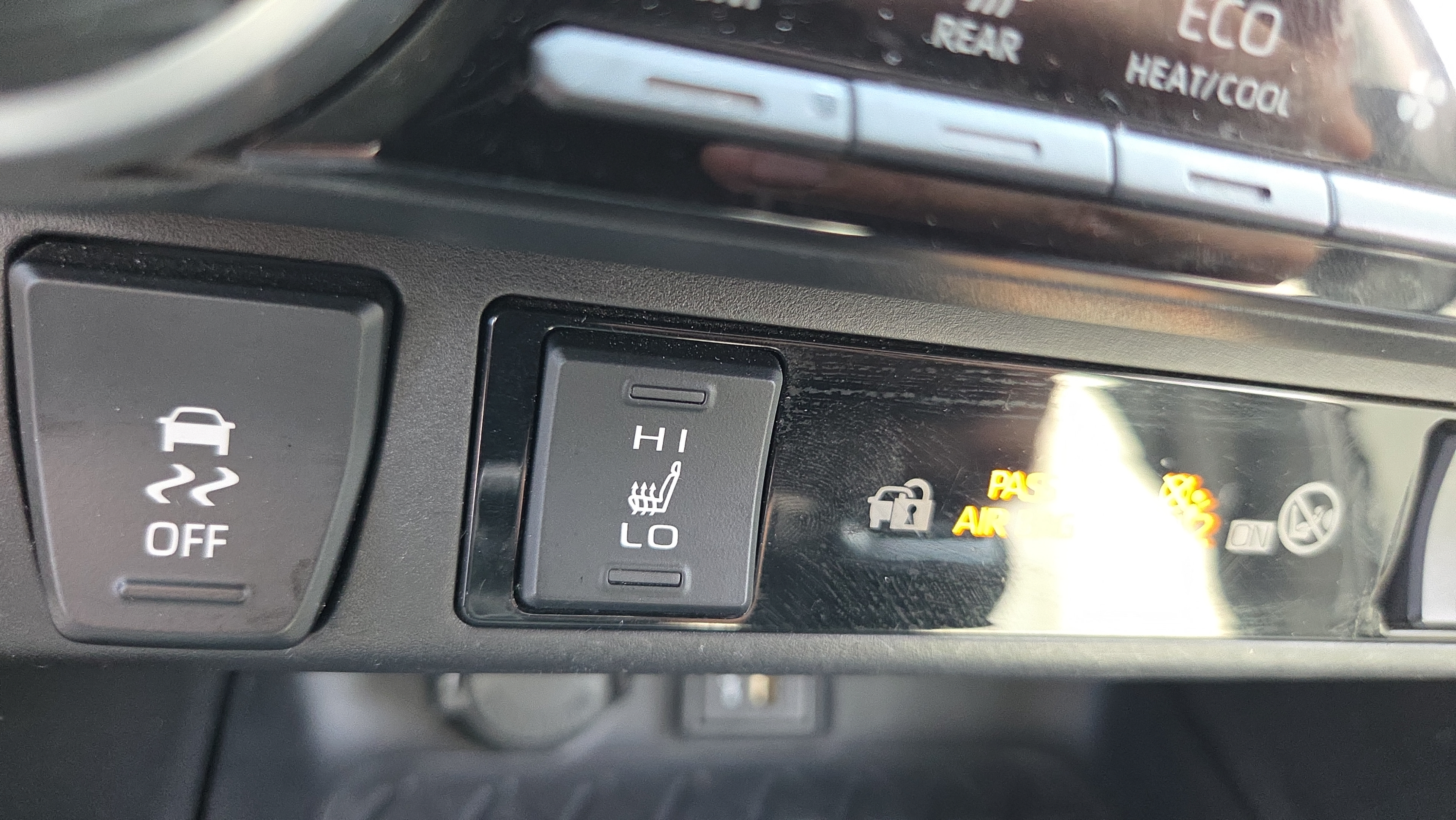 Used 2024 Toyota RAV4 XLE Premium w/ Weather Package FWD image 20