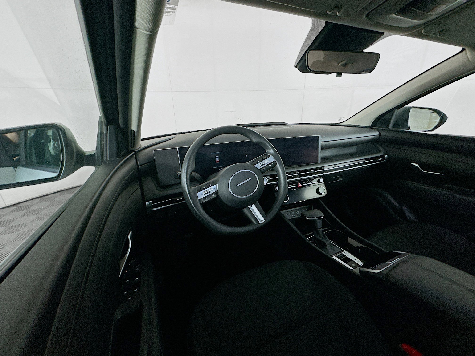 Used 2025 Hyundai Tucson SEL FWD image 18