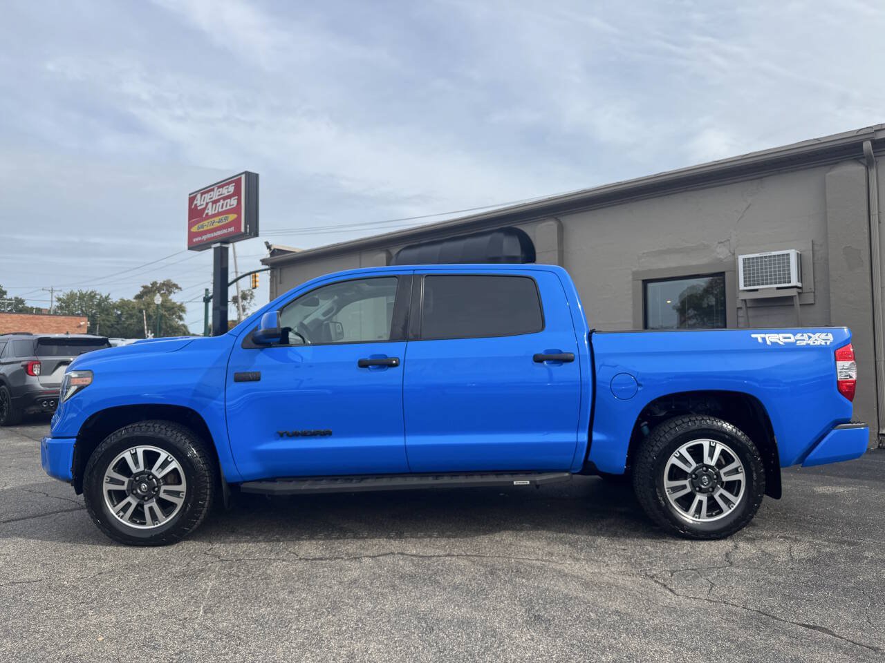 Used 2021 Toyota Tundra SR5 AWD/4WD image 27