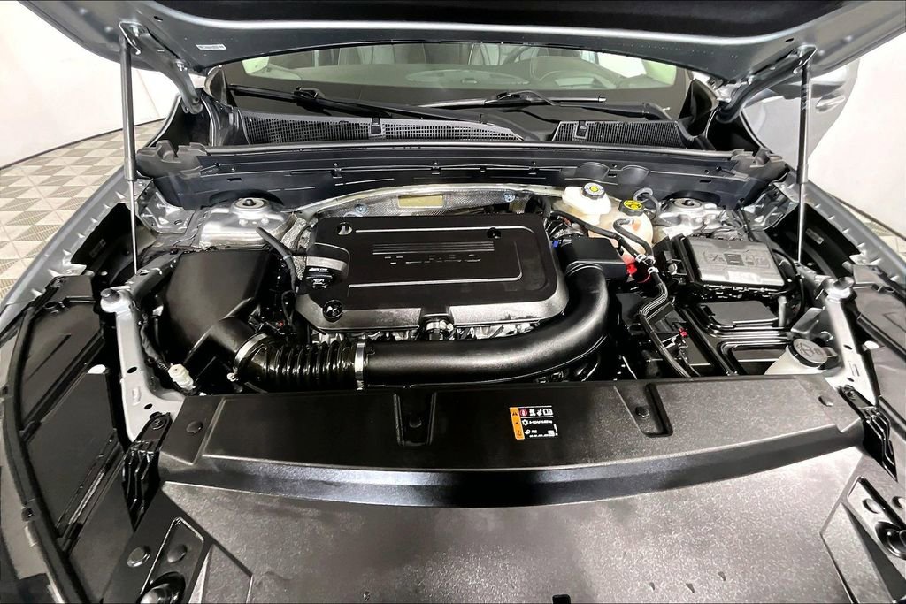 Used 2023 Buick Envision Avenir image 9