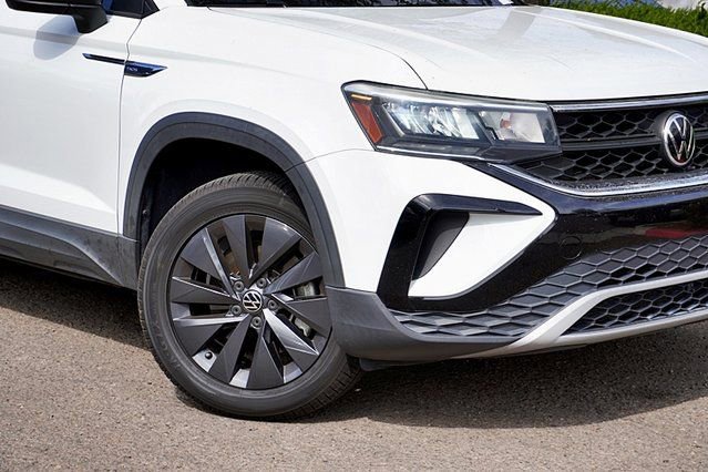 Used 2022 Volkswagen Taos S image 4