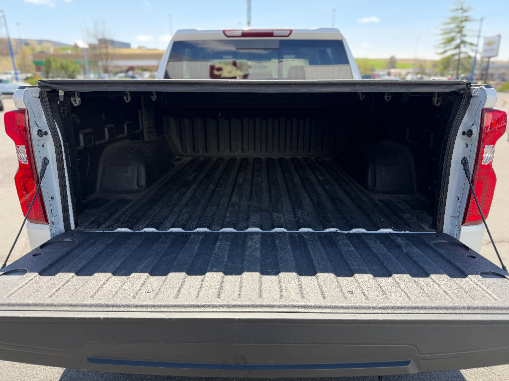 Used 2022 Chevrolet Silverado 1500 RST w/ Convenience Package II image 15