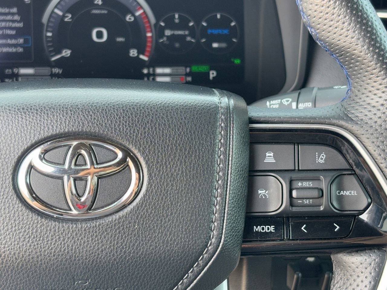 Used 2023 Toyota Tundra Platinum w/ Advanced Package AWD/4WD image 20
