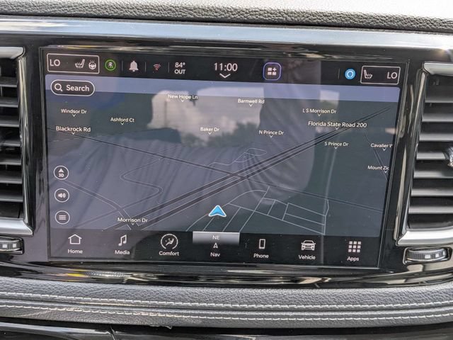 Used 2023 Chrysler Pacifica Limited FWD image 24