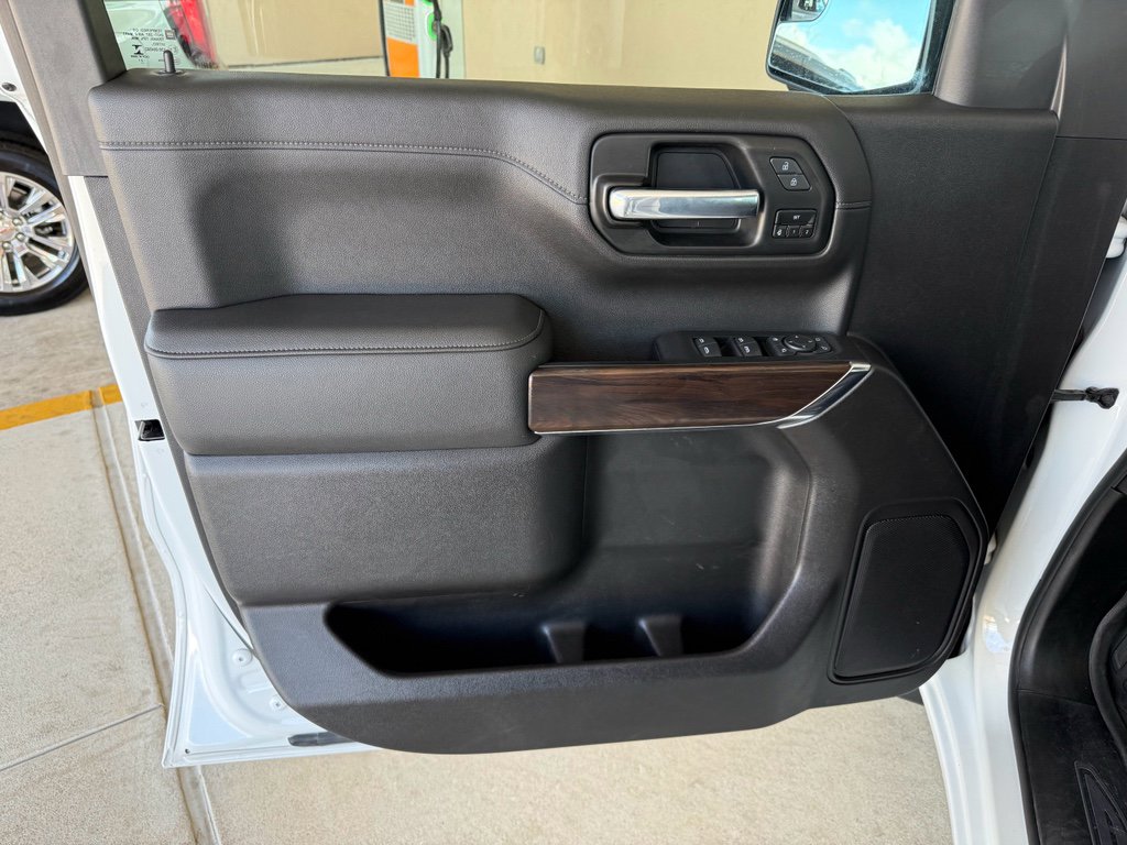 Used 2021 GMC Sierra 1500 SLT AWD/4WD image 9