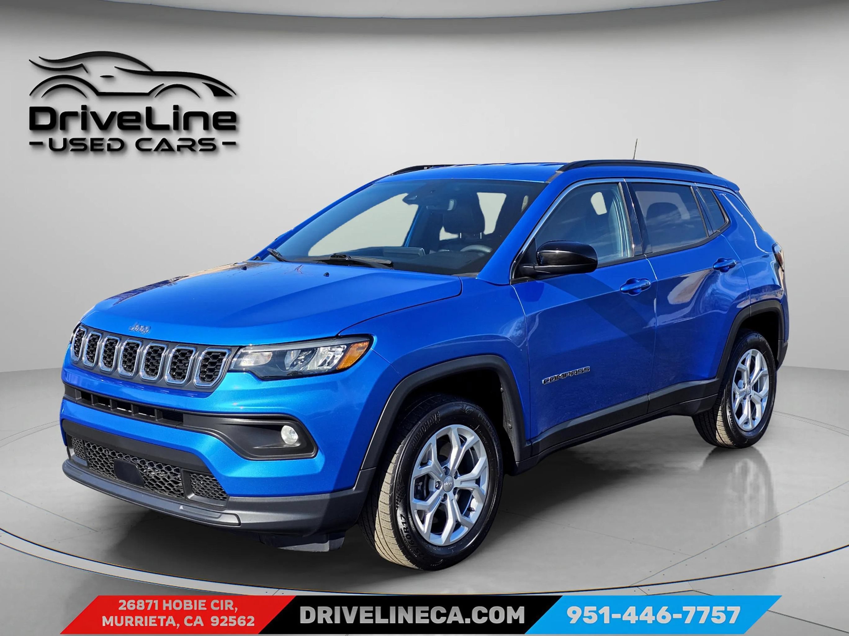 Used 2024 Jeep Compass Latitude AWD/4WD image 1