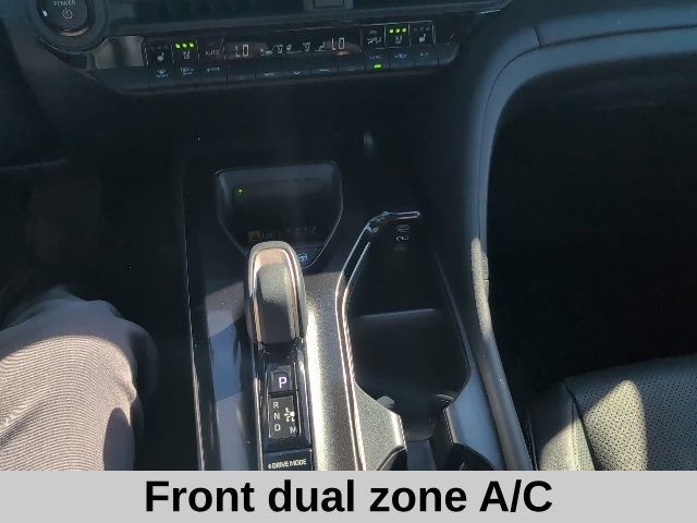 Used 2026 Toyota Crown Platinum image 6