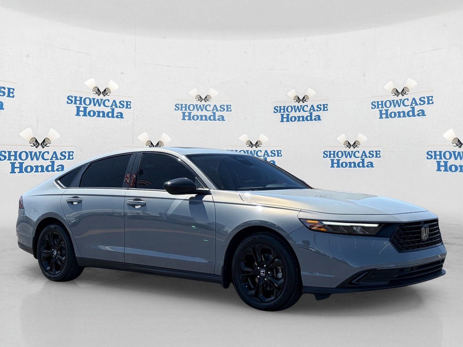 Certified 2025 Honda Accord SE image 9