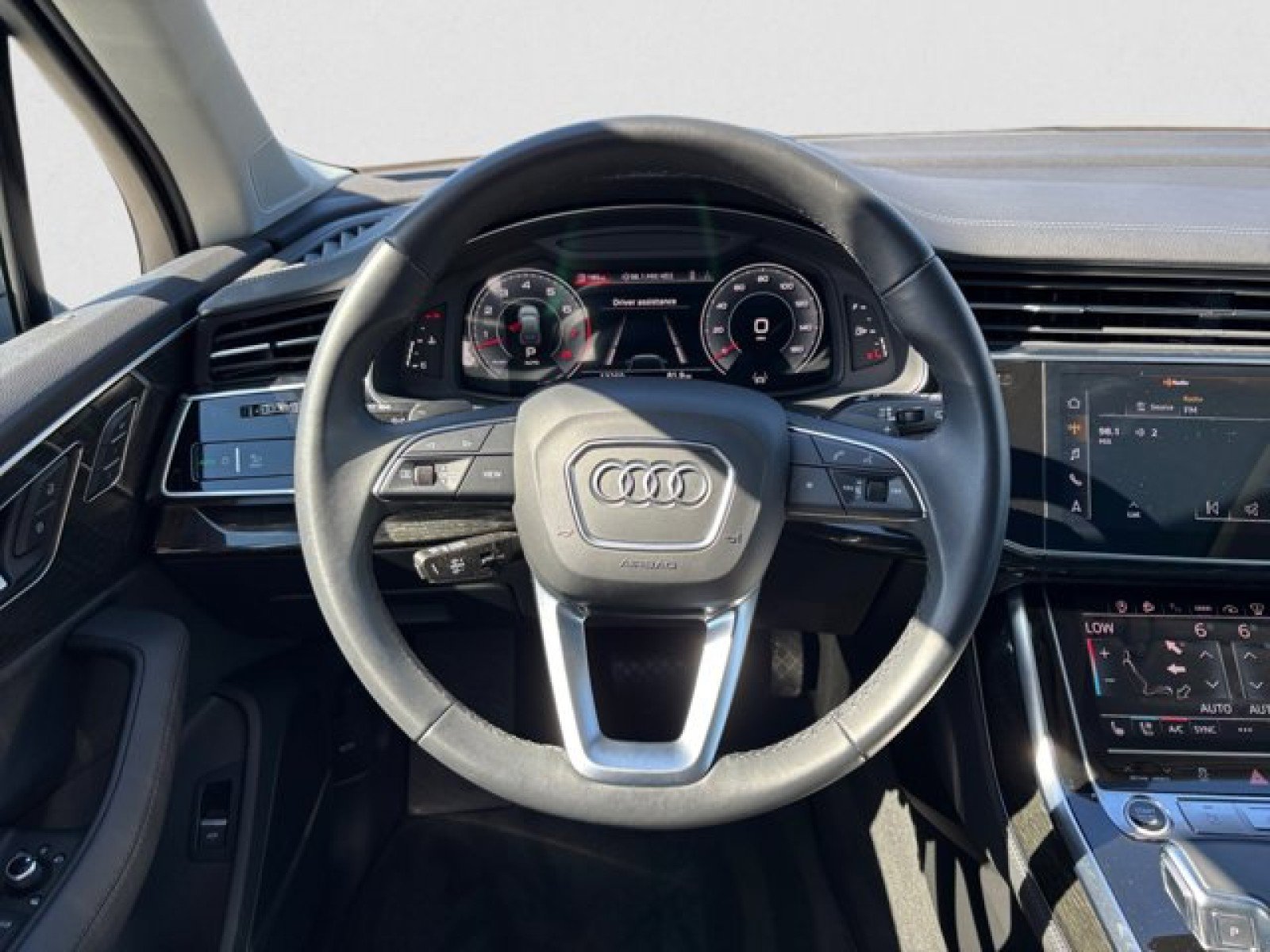 Used 2023 Audi Q7 3.0T Prestige w/ Prestige Package image 15