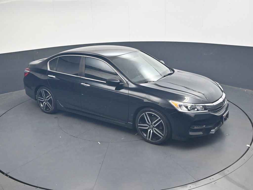 Used 2017 Honda Accord Sport image 17