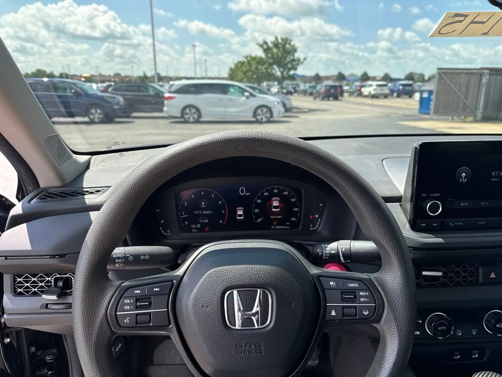 Used 2023 Honda Accord EX image 12