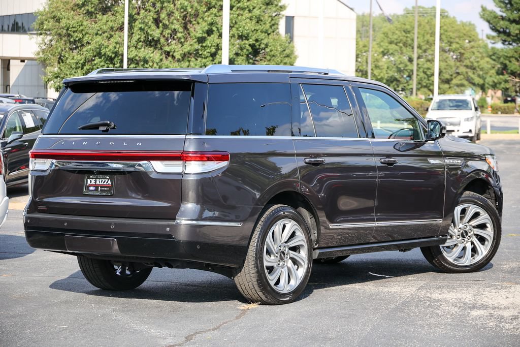 Used 2024 Lincoln Navigator Reserve AWD/4WD image 38