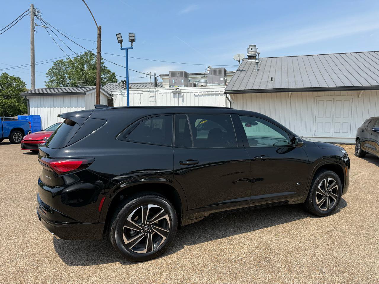 Used 2025 Buick Enclave Sport Touring FWD image 4