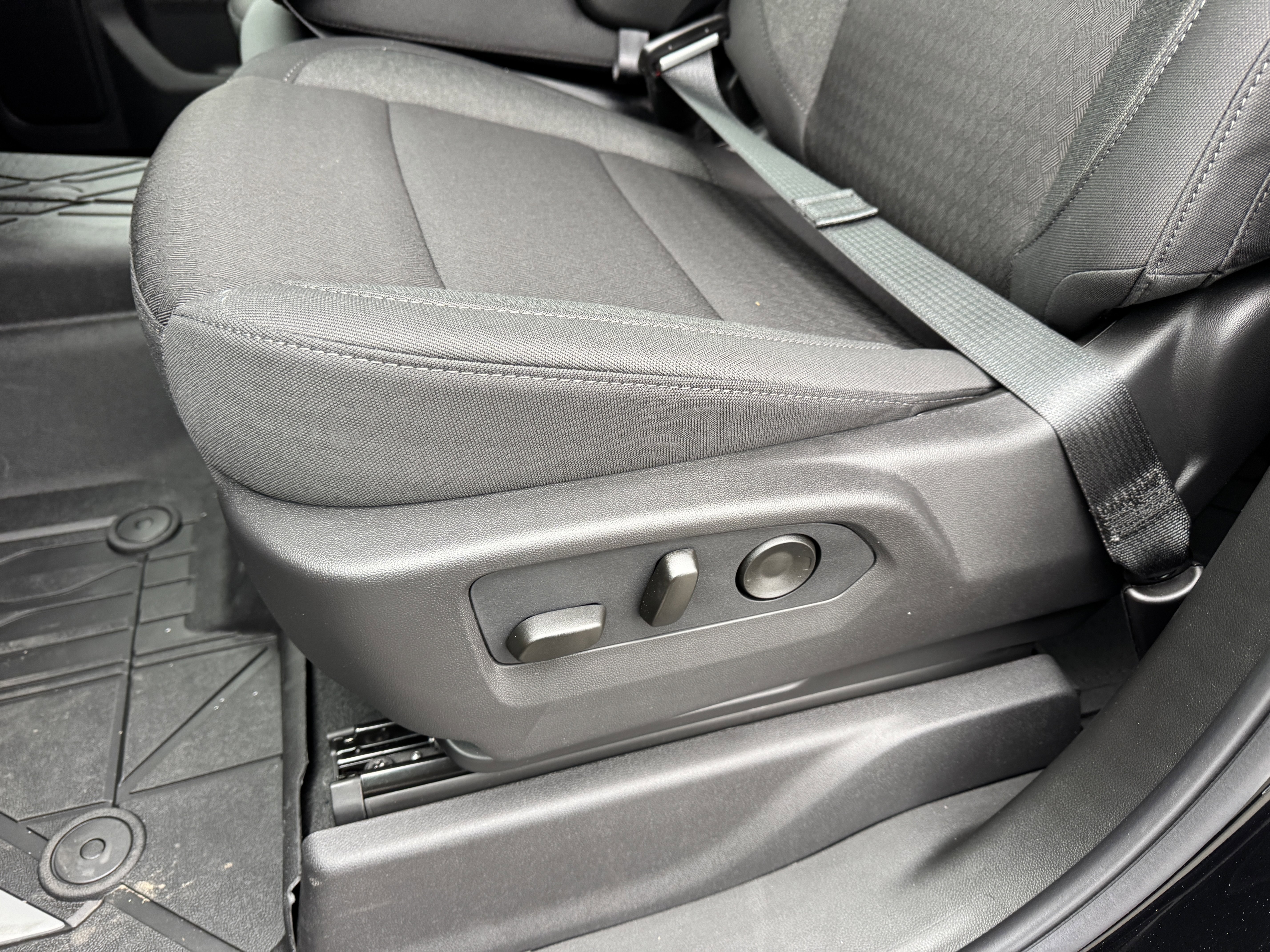 New 2026 Chevrolet Silverado 1500 Custom w/ Turbomax Blackout Package image 14