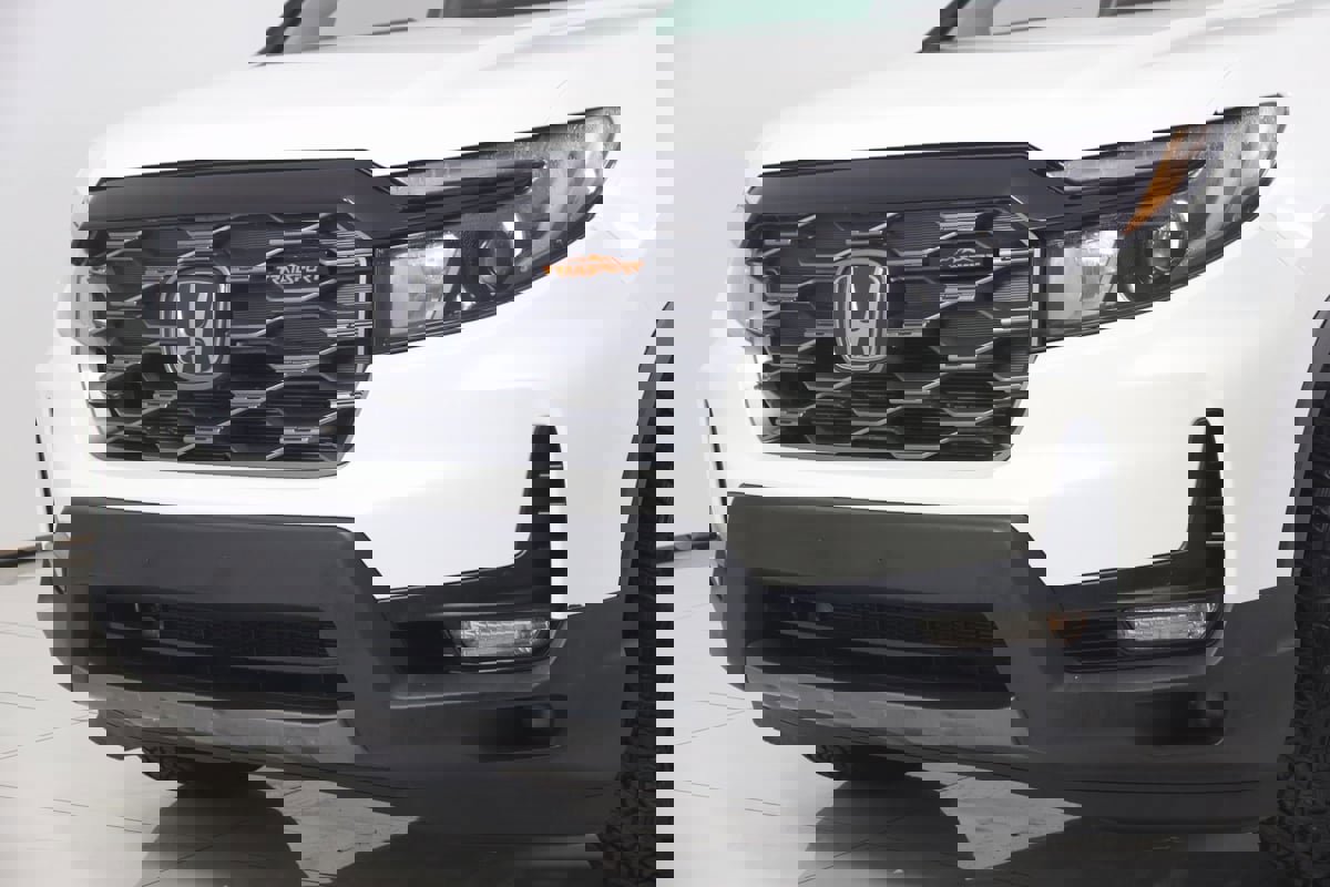 Used 2024 Honda Passport TrailSport image 48