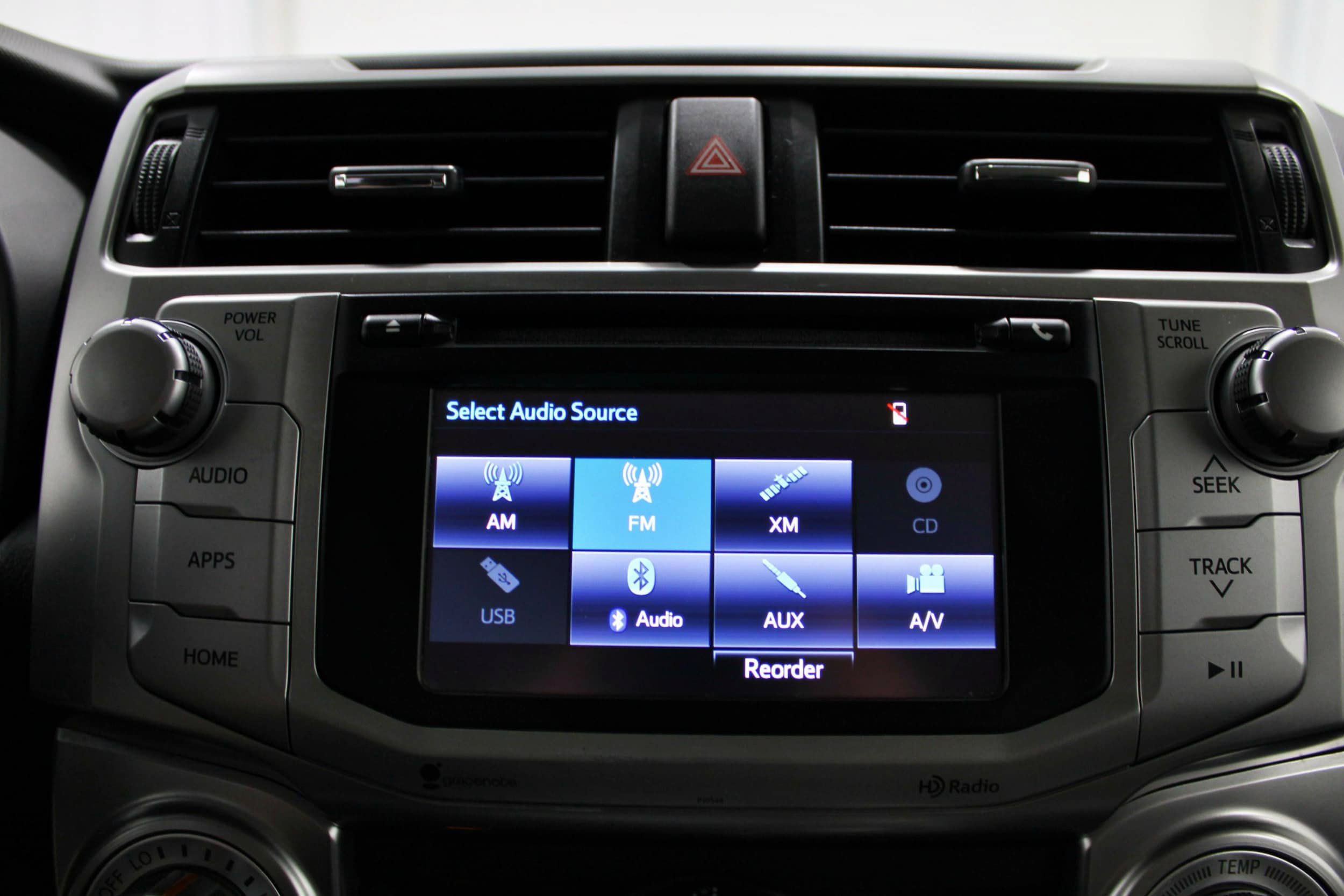 Used 2015 Toyota 4Runner SR5 AWD/4WD image 13