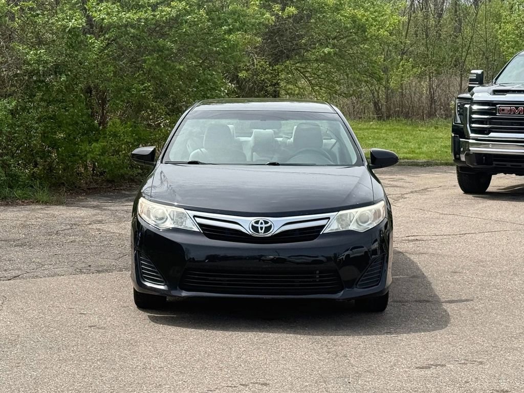 Used 2012 Toyota Camry LE FWD image 9