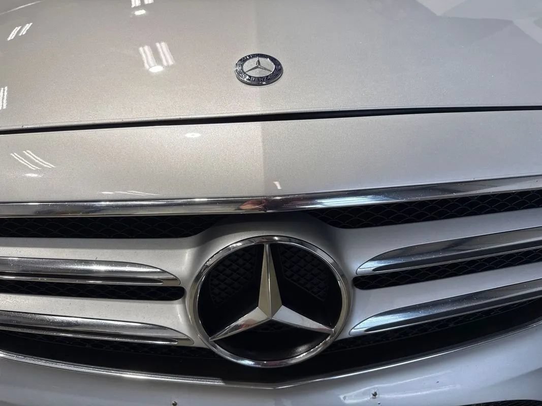 Used 2017 Mercedes-Benz E 400 4MATIC Wagon image 62