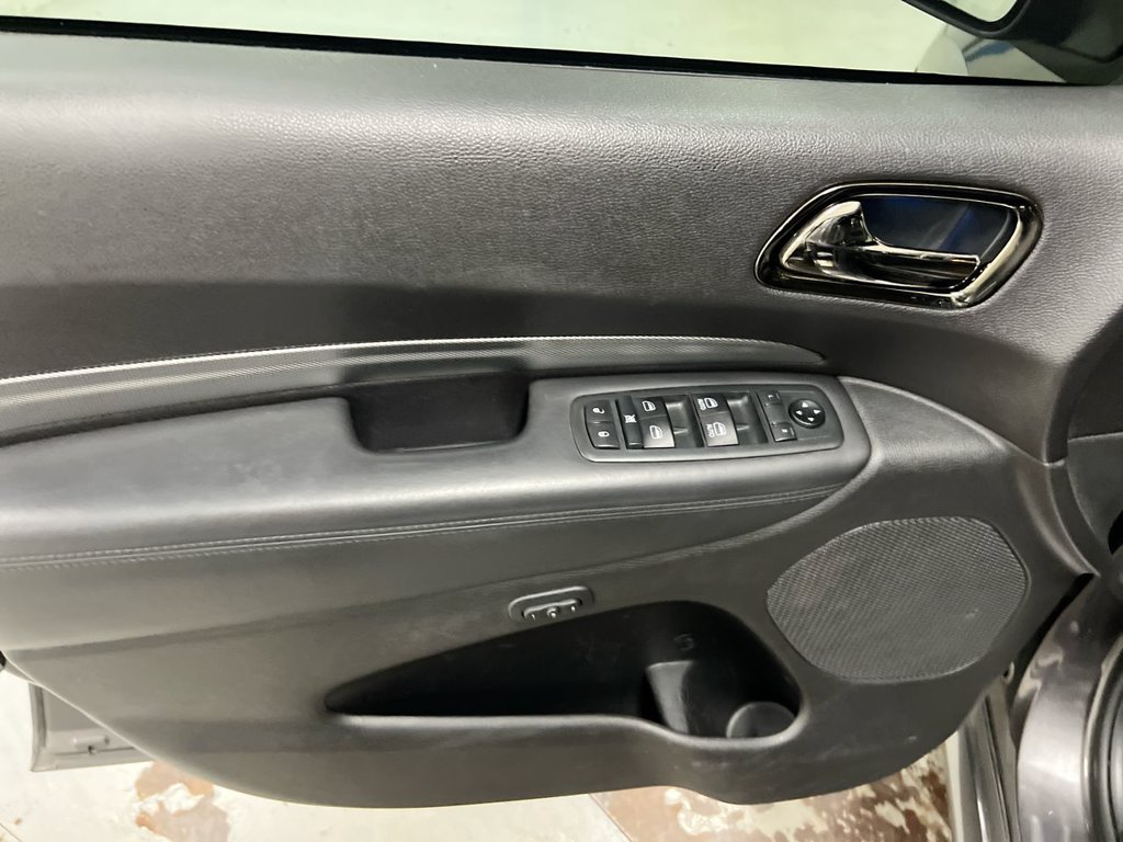 Used 2020 Dodge Durango R/T AWD/4WD image 21