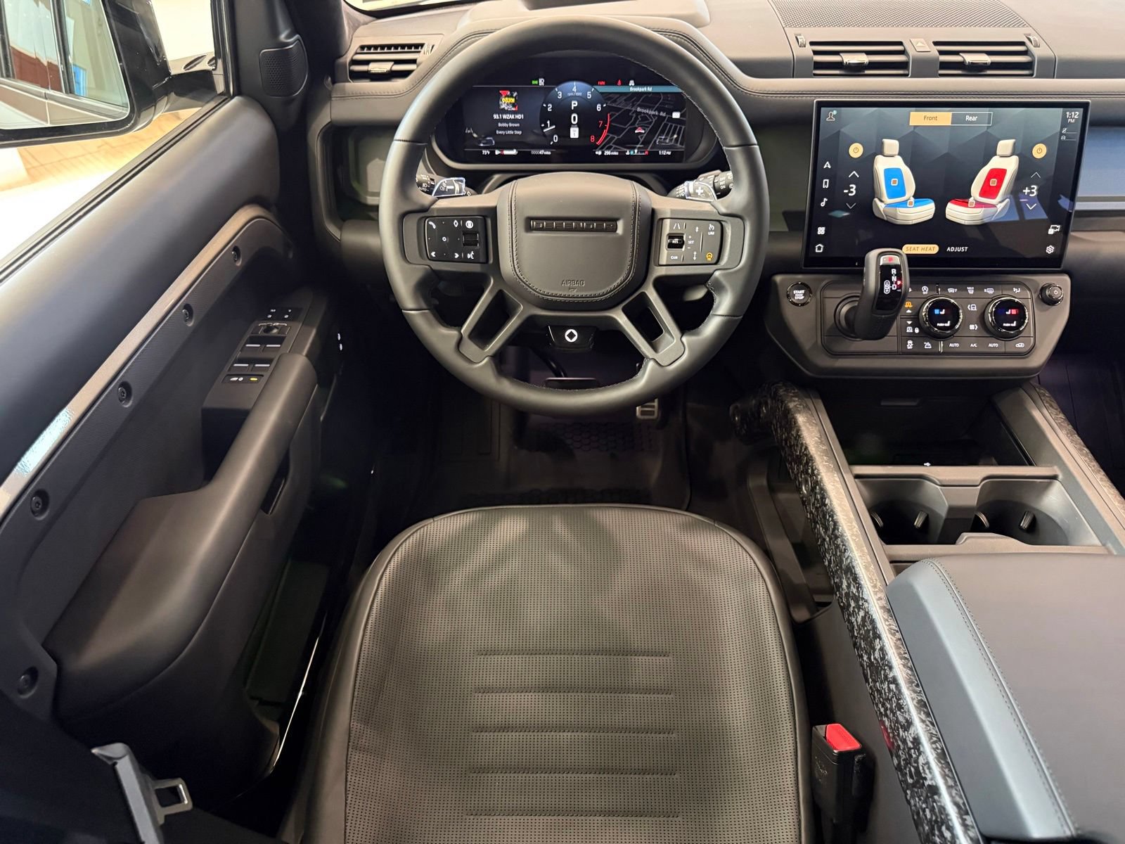 New 2026 Land Rover Defender 110 OCTA AWD/4WD image 36