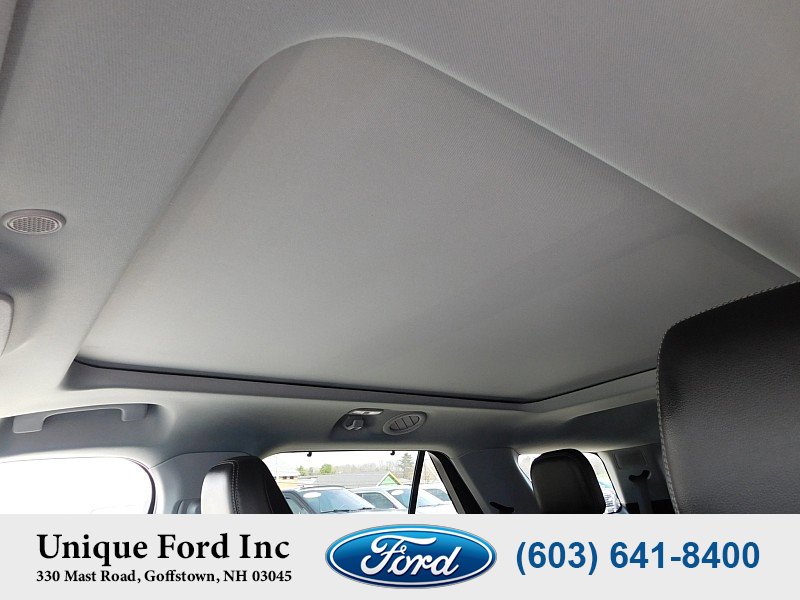 Used 2021 Ford Explorer Limited w/ Equipment Group 301A AWD/4WD image 29