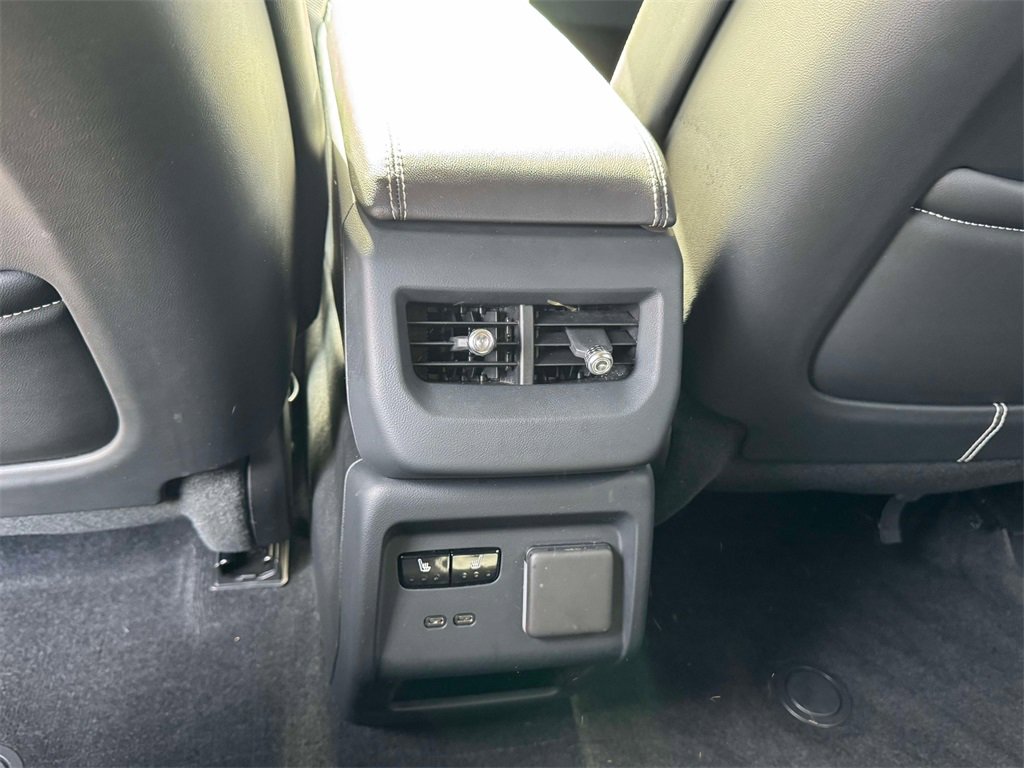 Used 2025 Cadillac Optiq Luxury 2 w/ LPO, Floor Liner Package image 21