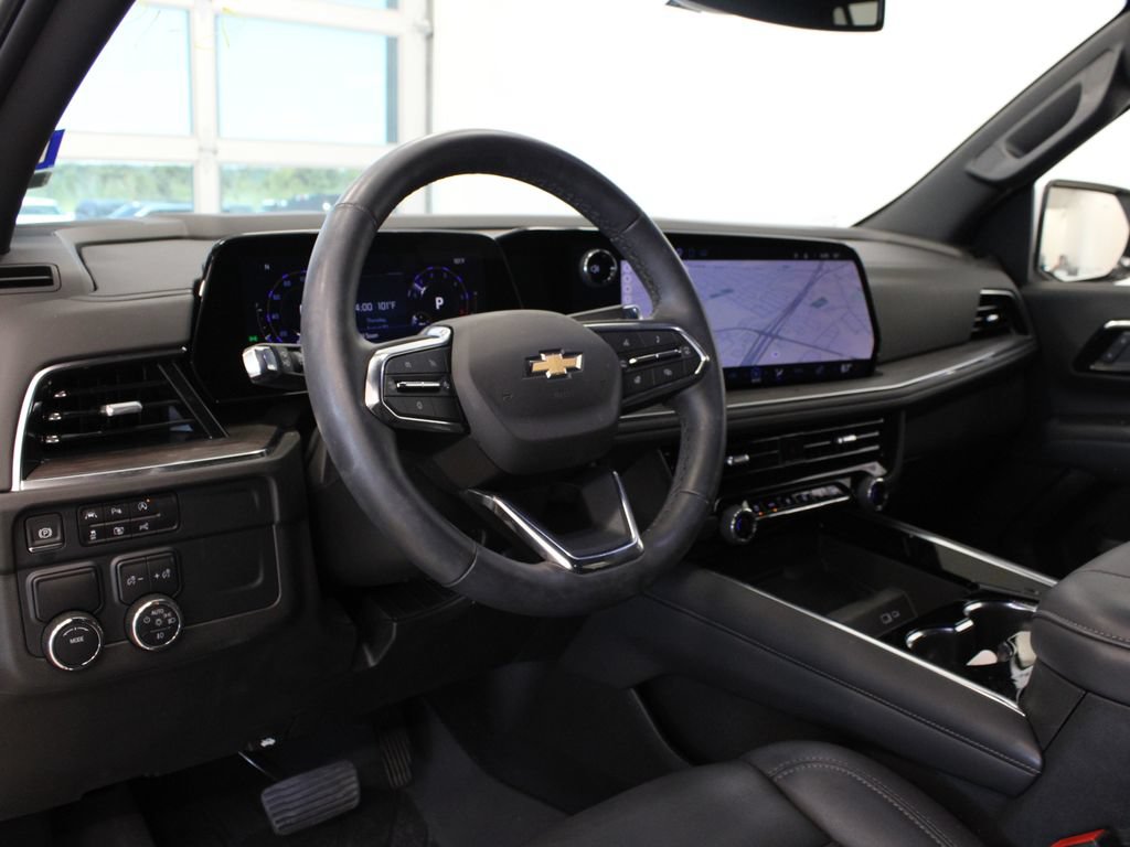 Used 2025 Chevrolet Tahoe LT w/ Comfort Package RWD image 15