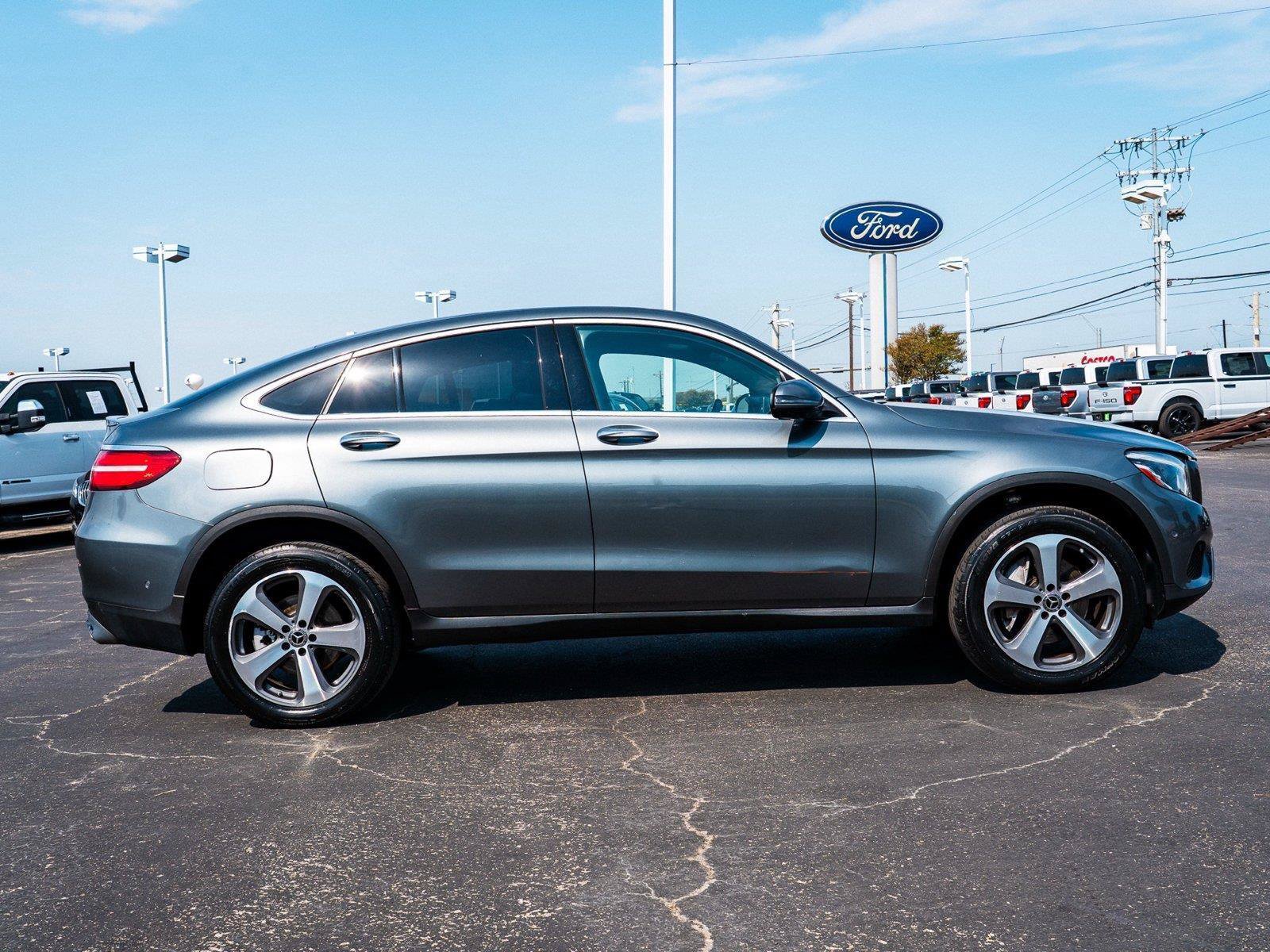 Used 2018 Mercedes-Benz GLC 300 4MATIC Coupe image 3