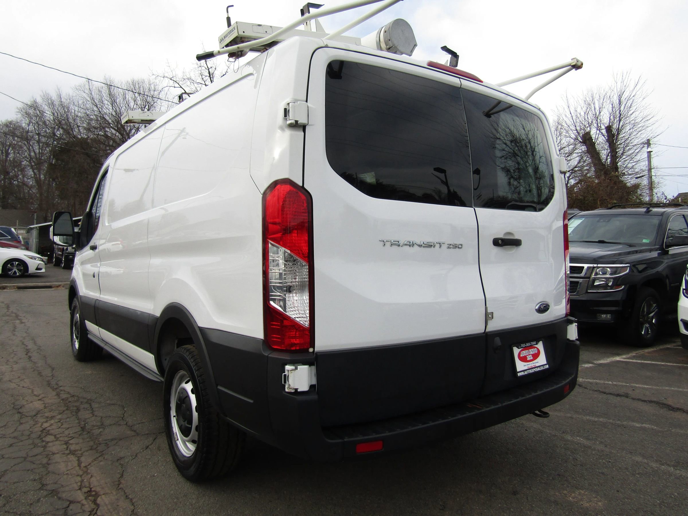 Used 2020 Ford Transit 250 Low Roof w/ Load Area Protection Package RWD image 5