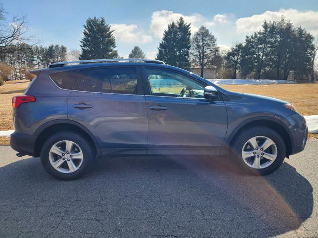 Used 2013 Toyota RAV4 XLE AWD/4WD image 5