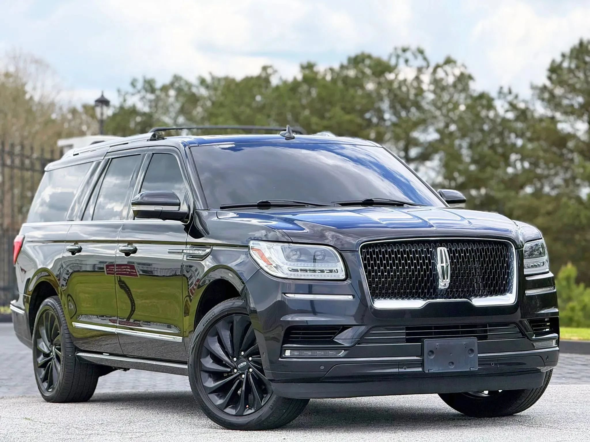 Used 2021 Lincoln Navigator L Reserve AWD/4WD image 5
