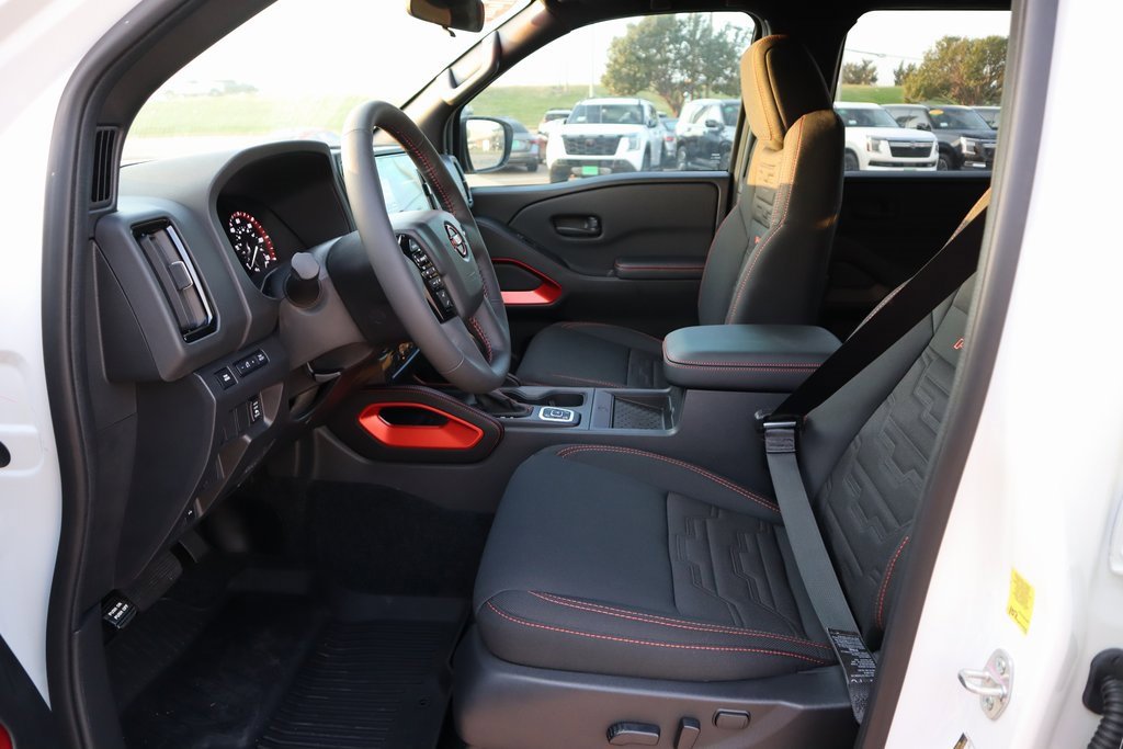 New 2026 Nissan Frontier PRO-4X w/ Pro-4x Convenience Package image 14